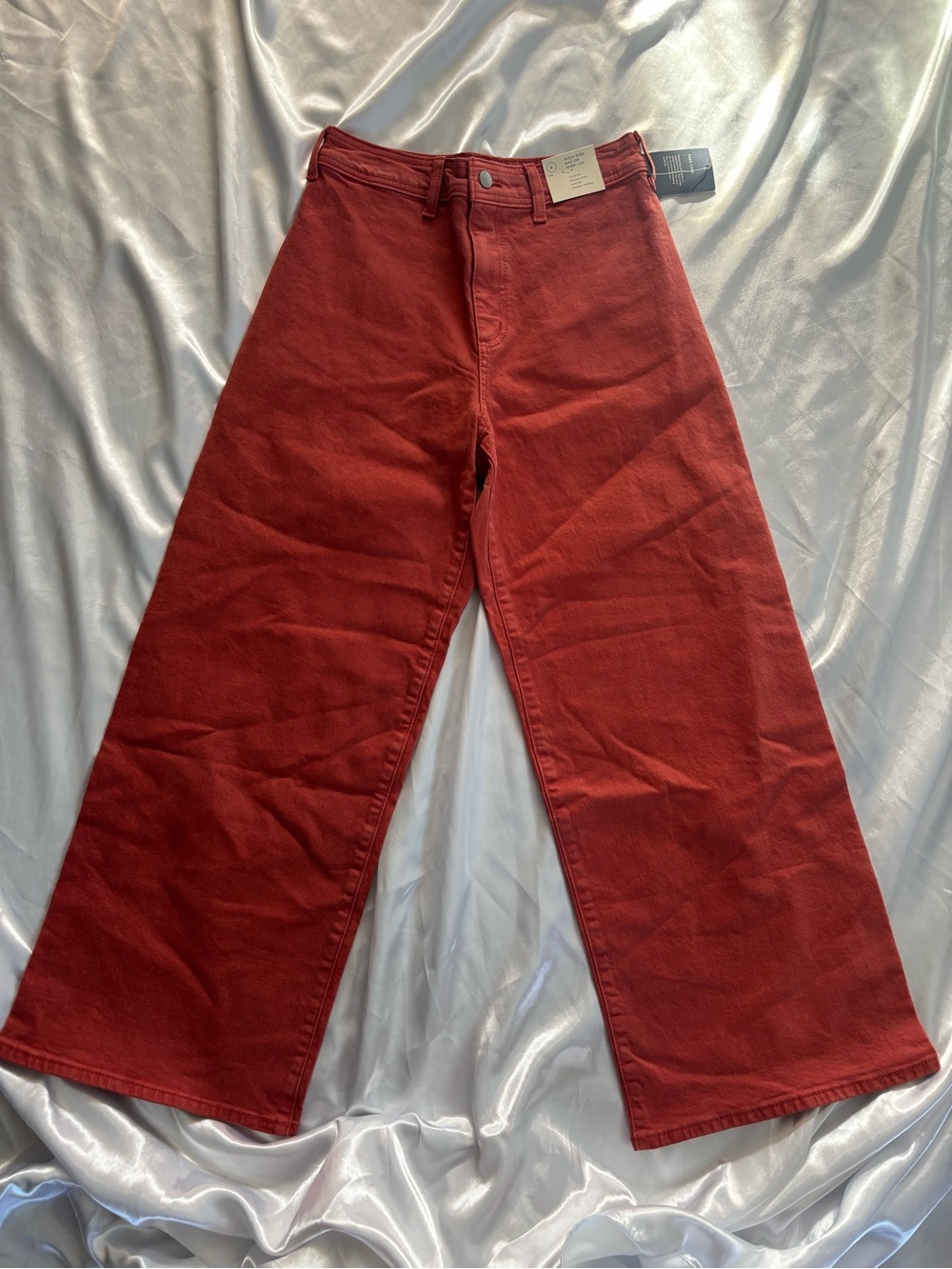 Universal Thread High-Rise Wide-Leg Jeans in Rust